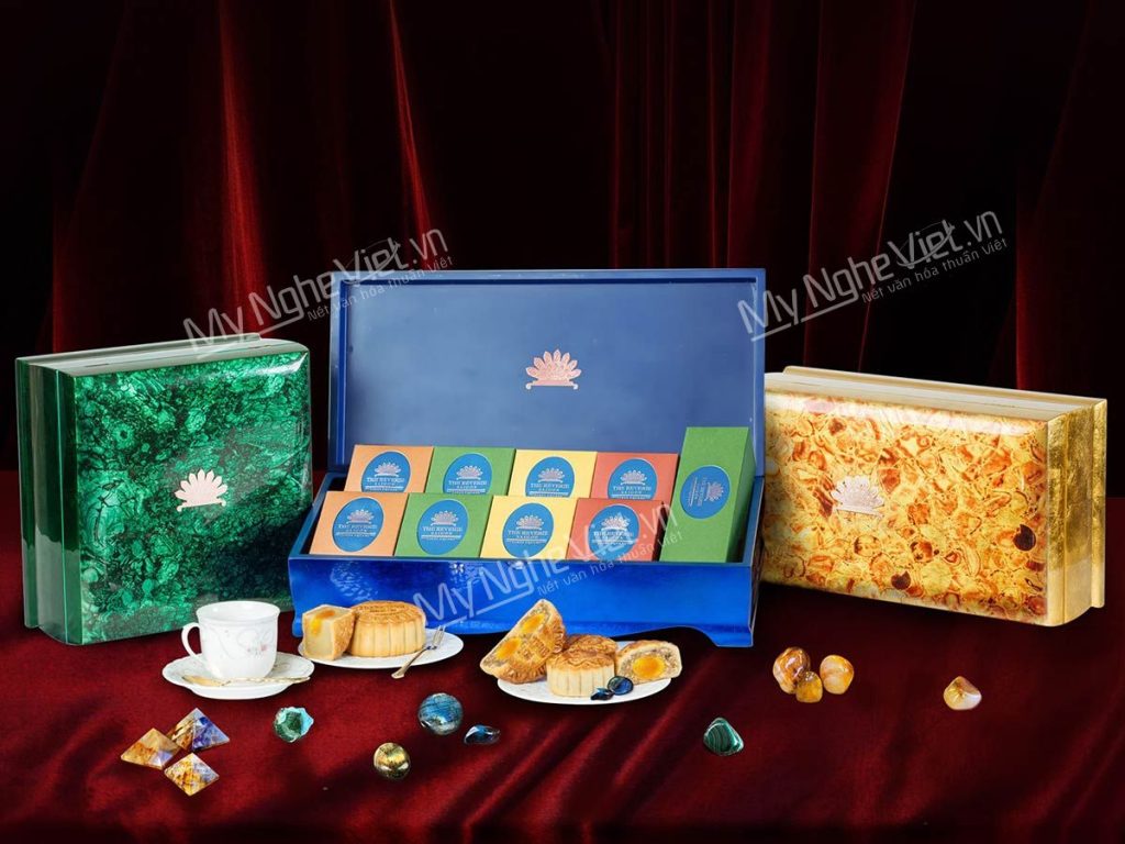 Hộp sơn mài đựng bánh trung thu