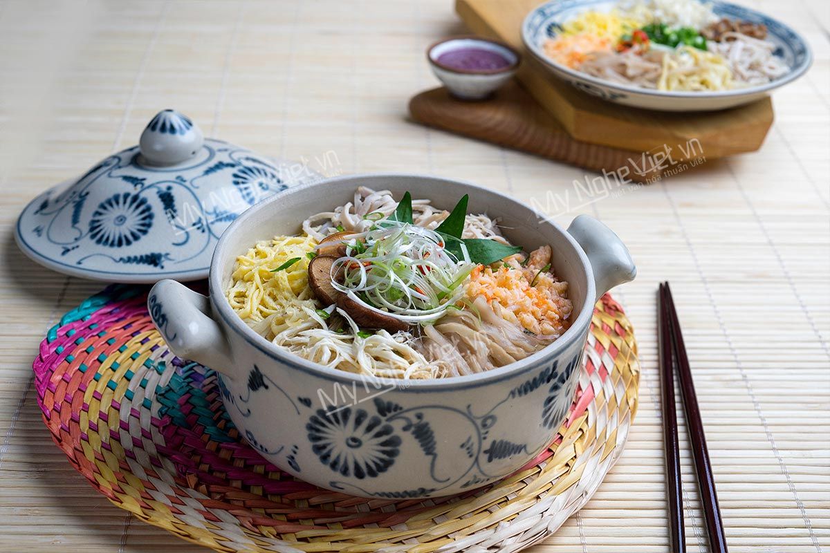 Bát đĩa gốm Bát Tràng cho nhà hàng vintage