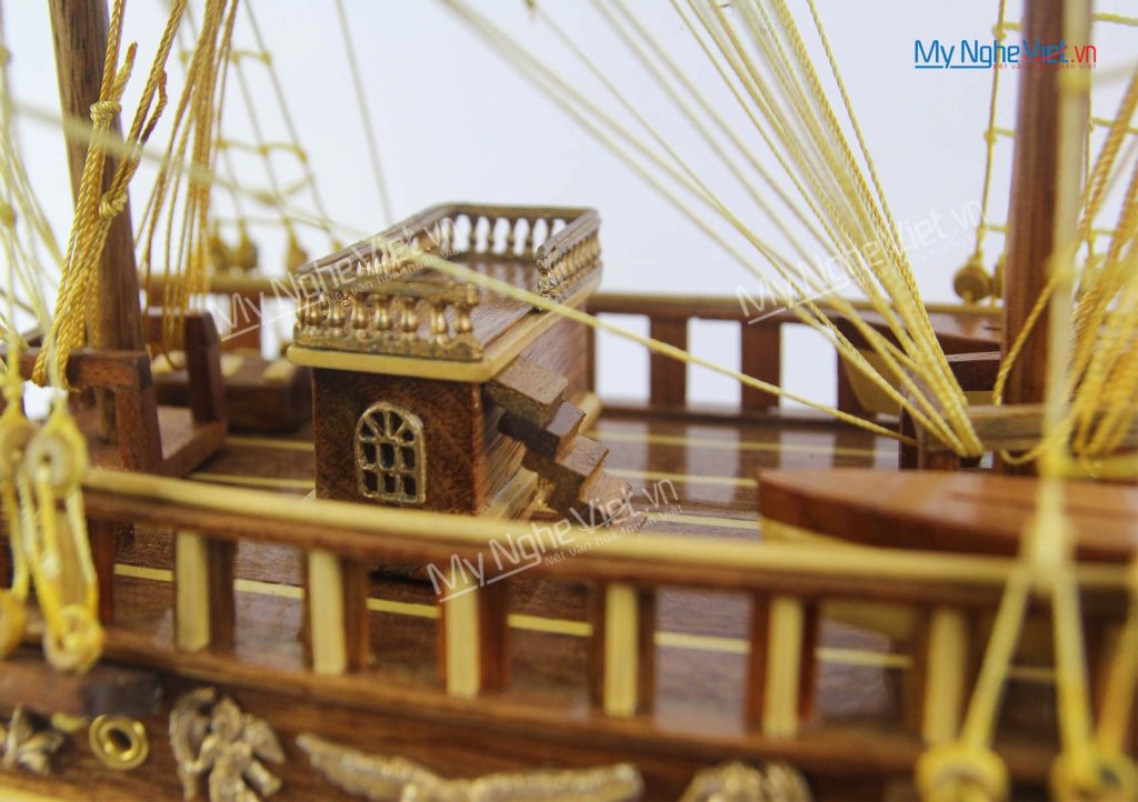 Chi tiết mô hình thuyền France ii