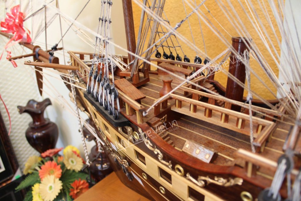Chi tiết mô hình thuyền France ii