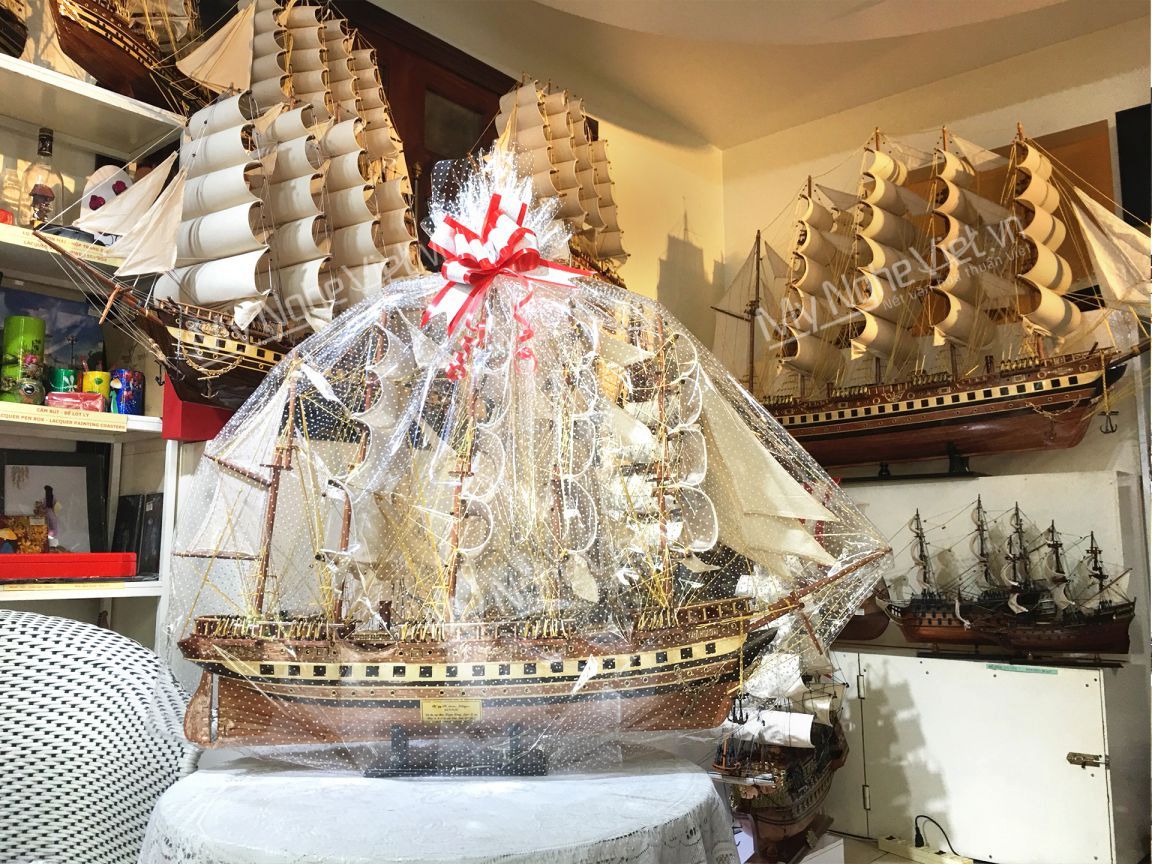 Mô hình thuyền France II - Quà tặng doanh nhân