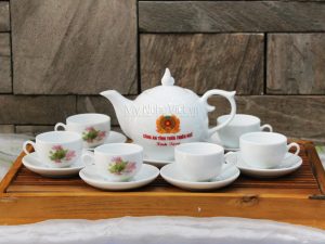 Bình trà thiết kế logo theo yêu cầu