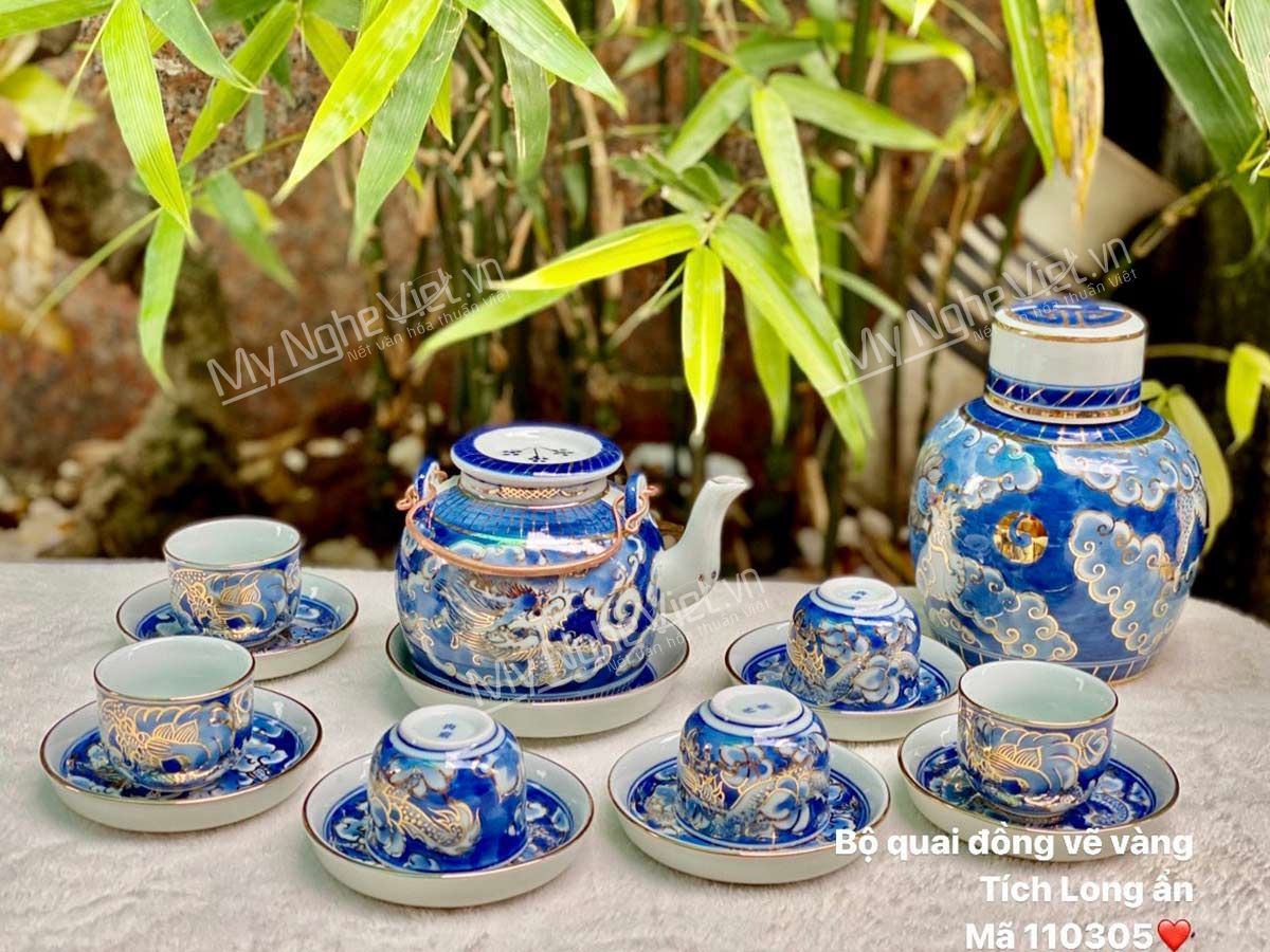 Bình trà vẽ vàng gốm Bát Tràng