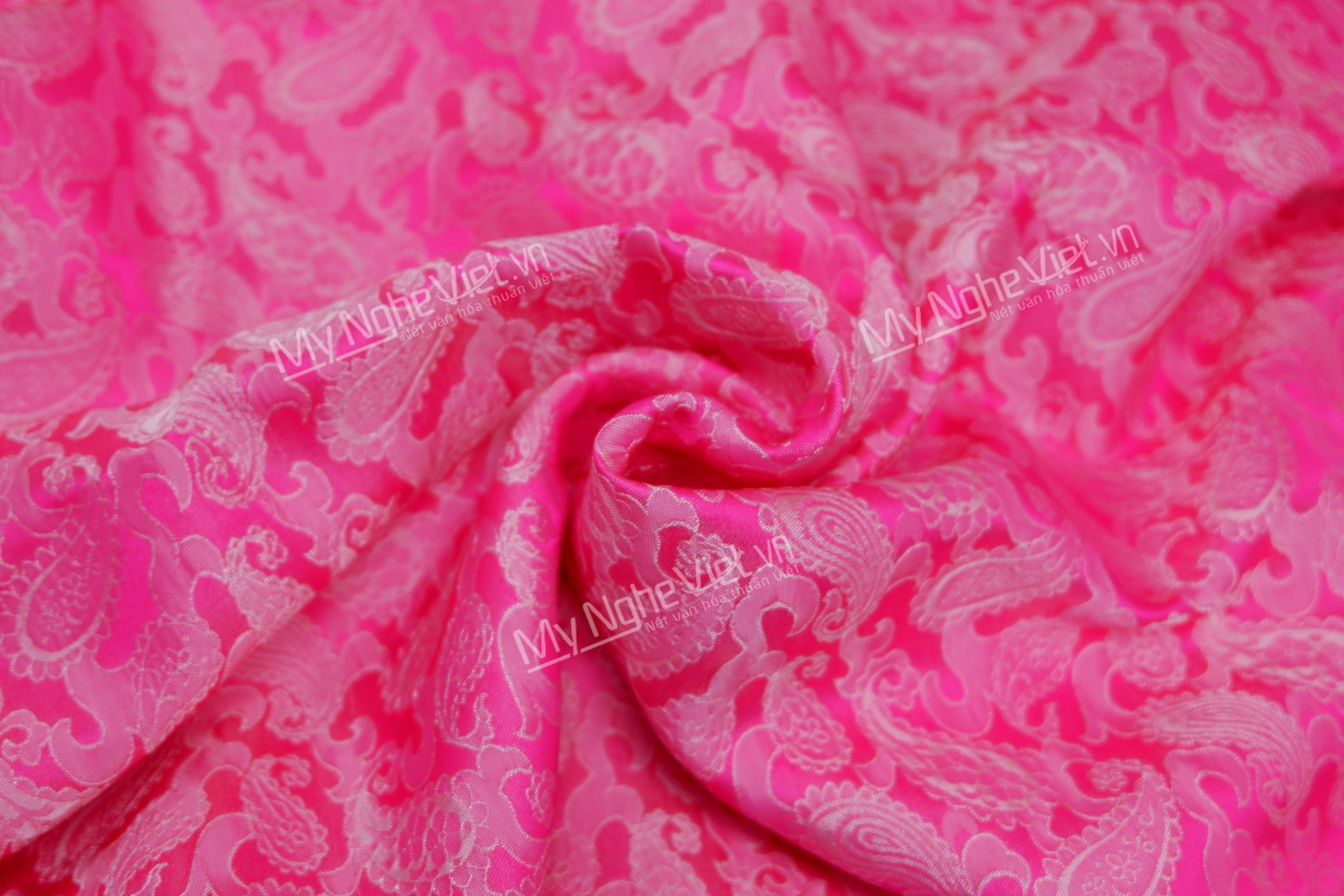 Vải lụa tơ tằm