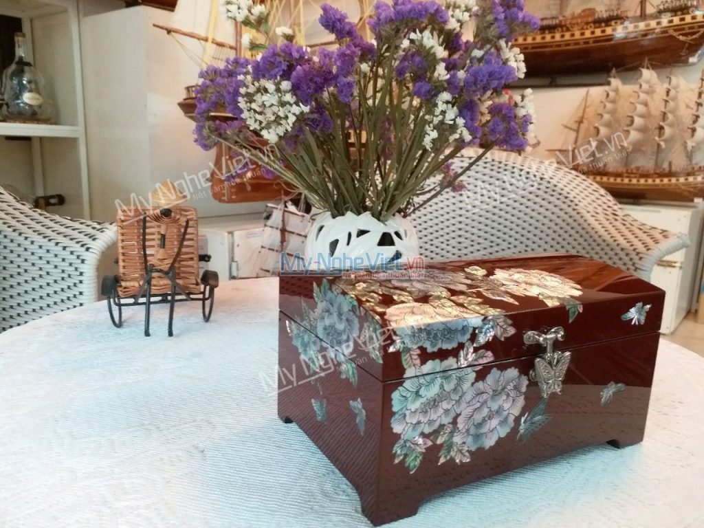Hộp đựng nữ trang sơn mài cao cấp