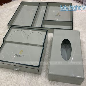 Bộ đồ dùng khách sạn sơn mài nền đỏ đô MNV-BSM05