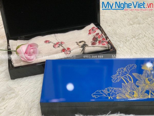 Combo Khăn Lụa Hà Đông + Hộp Sơn Mài Vẽ Sen Cao Cấp - Hình ảnh 6